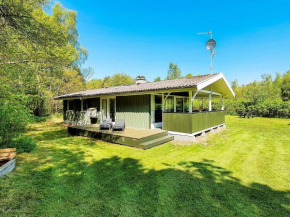 Charming Holiday Home in S by with Whirlpool
